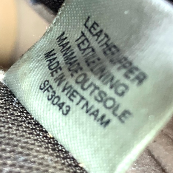 Blondo Dyme Waterproof Brown Suede Lug Sole Chelsea Boots 10 Classic Minimalist - Picture 12 of 16